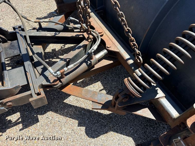image for item EW4287 2005 International 7400 dump truck