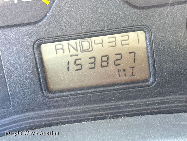 image for item EW4287 2005 International 7400 dump truck