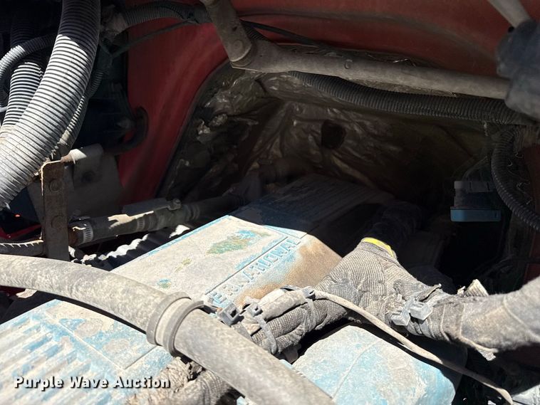 image for item EW4287 2005 International 7400 dump truck