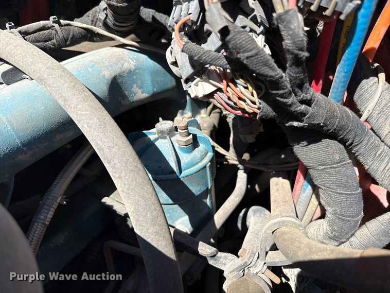 image for item EW4287 2005 International 7400 dump truck
