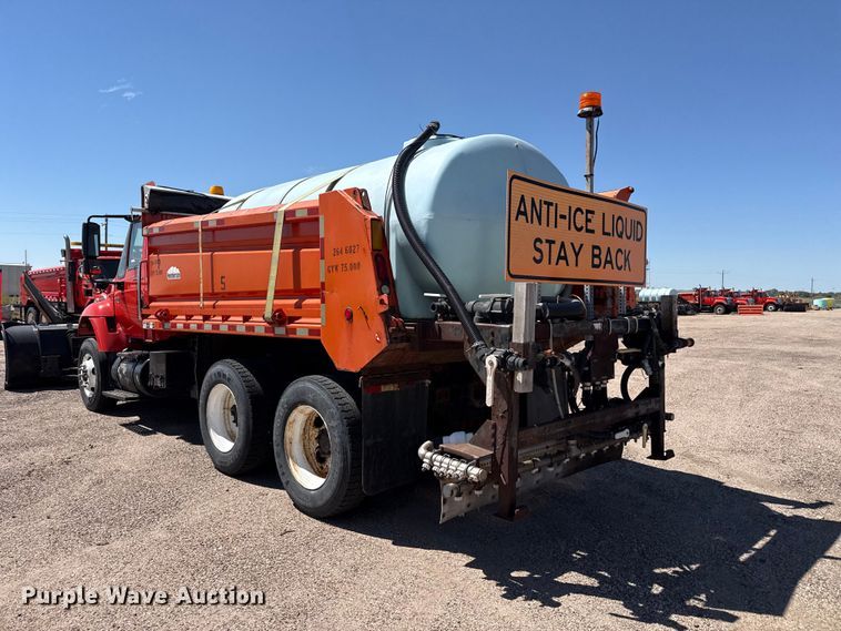 image for item EW4288 2007 International 7400 dump truck