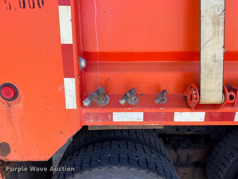 image for item EW4288 2007 International 7400 dump truck