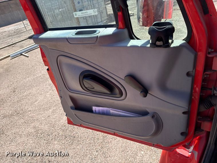 image for item EW4288 2007 International 7400 dump truck
