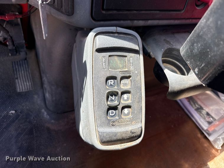 image for item EW4288 2007 International 7400 dump truck
