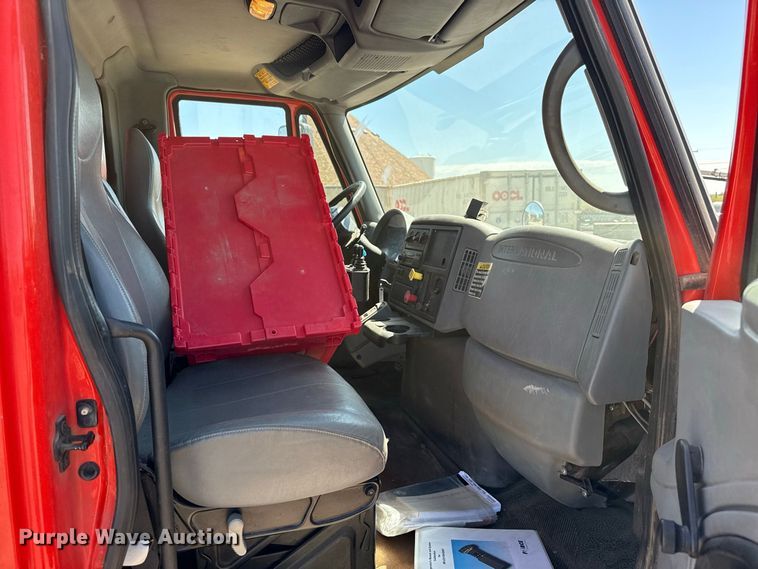 image for item EW4288 2007 International 7400 dump truck