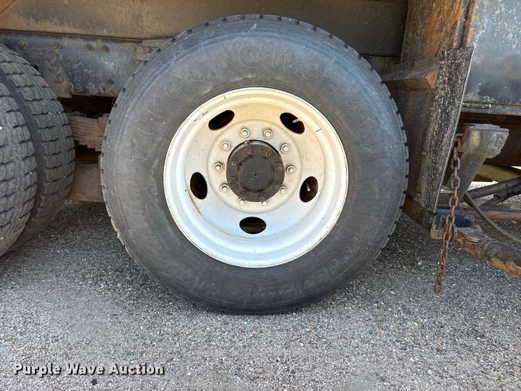 image for item EW4288 2007 International 7400 dump truck
