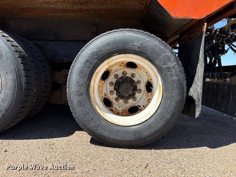 image for item EW4288 2007 International 7400 dump truck