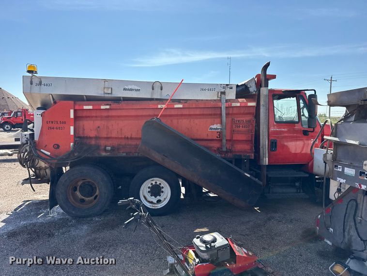 image for item EW4289 2007 International 7400 dump truck