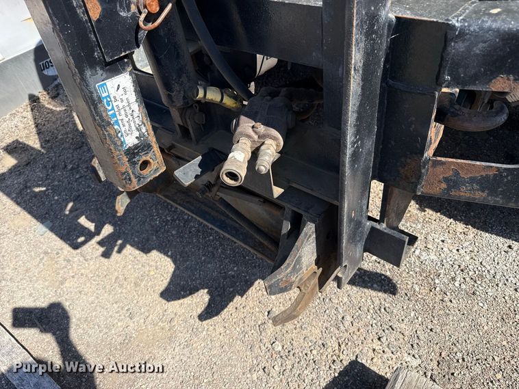 image for item EW4289 2007 International 7400 dump truck