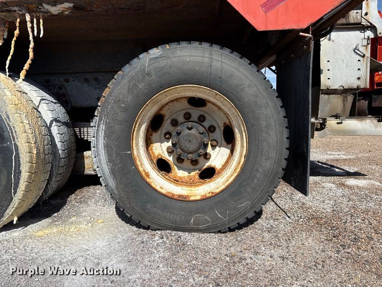 image for item EW4289 2007 International 7400 dump truck