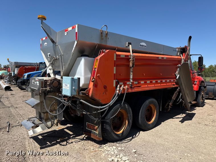 image for item EW4290 2006 International 7500 dump truck