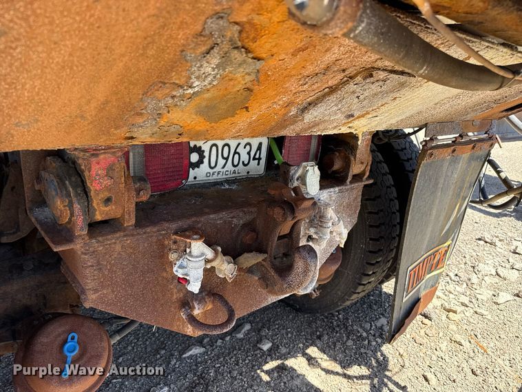 image for item EW4290 2006 International 7500 dump truck