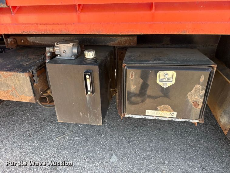image for item EW4290 2006 International 7500 dump truck