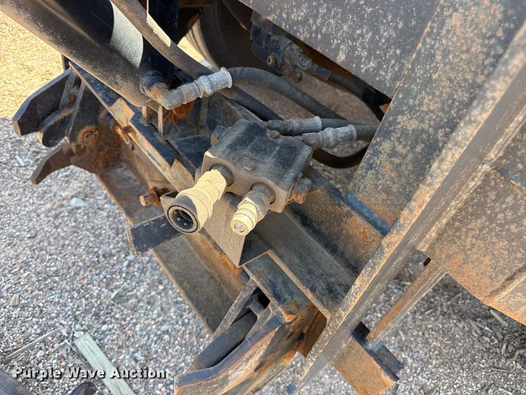 image for item EW4290 2006 International 7500 dump truck