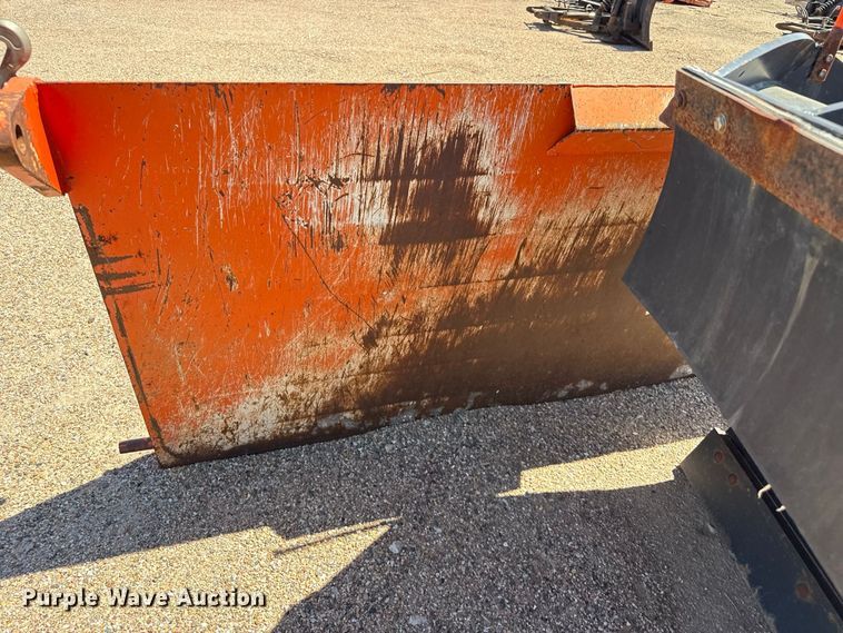 image for item EW4290 2006 International 7500 dump truck