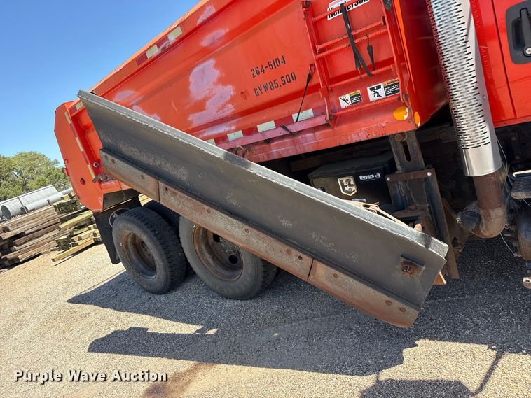 image for item EW4291 2005 International 7400 dump truck
