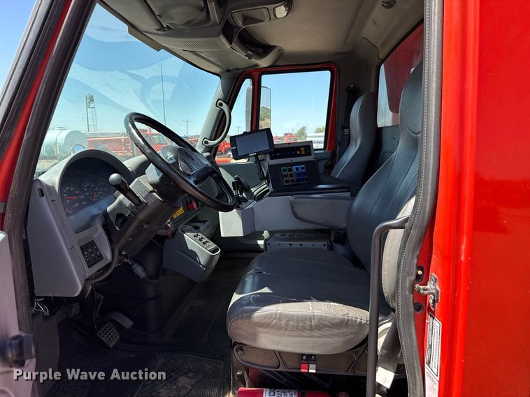 image for item EW4291 2005 International 7400 dump truck
