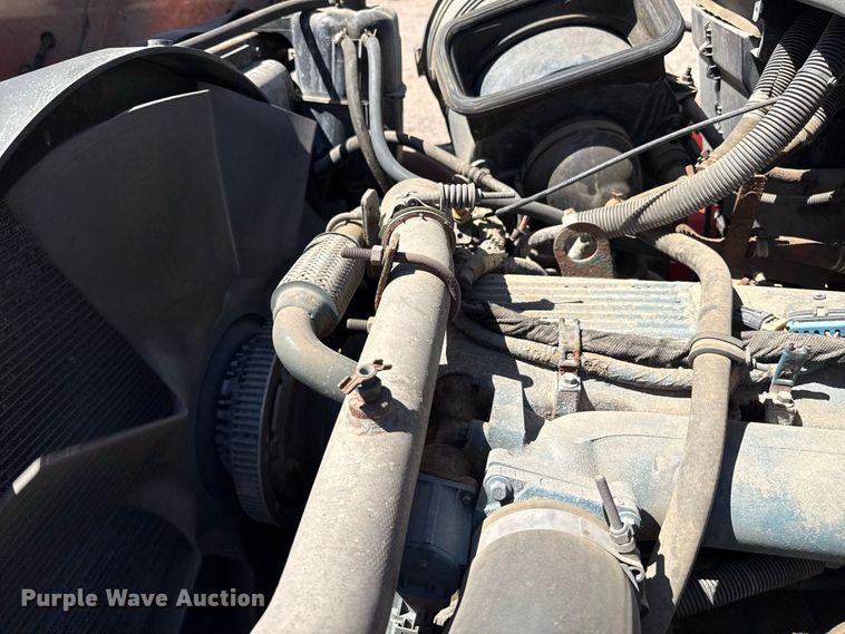image for item EW4291 2005 International 7400 dump truck