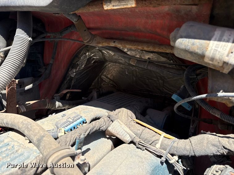 image for item EW4291 2005 International 7400 dump truck