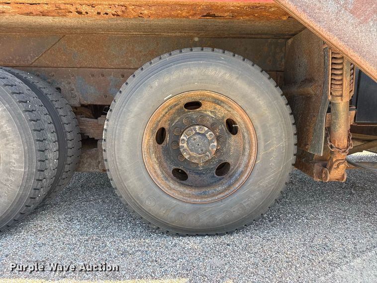 image for item EW4291 2005 International 7400 dump truck