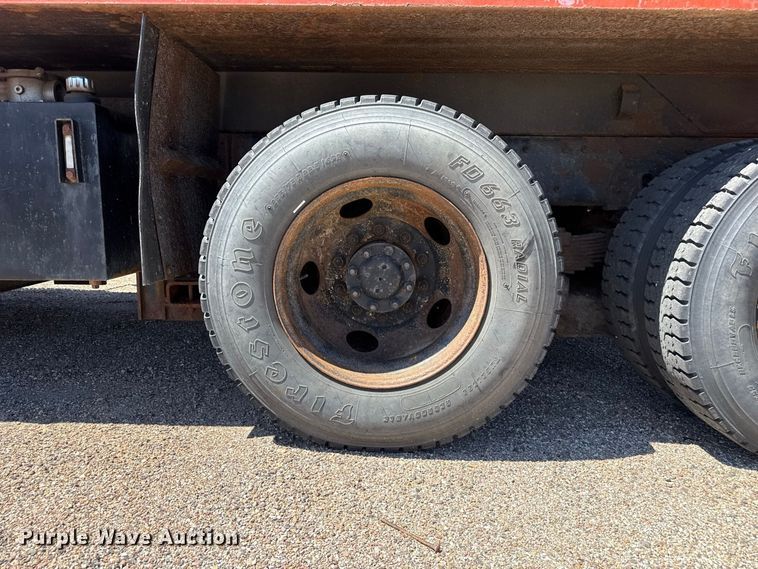 image for item EW4291 2005 International 7400 dump truck