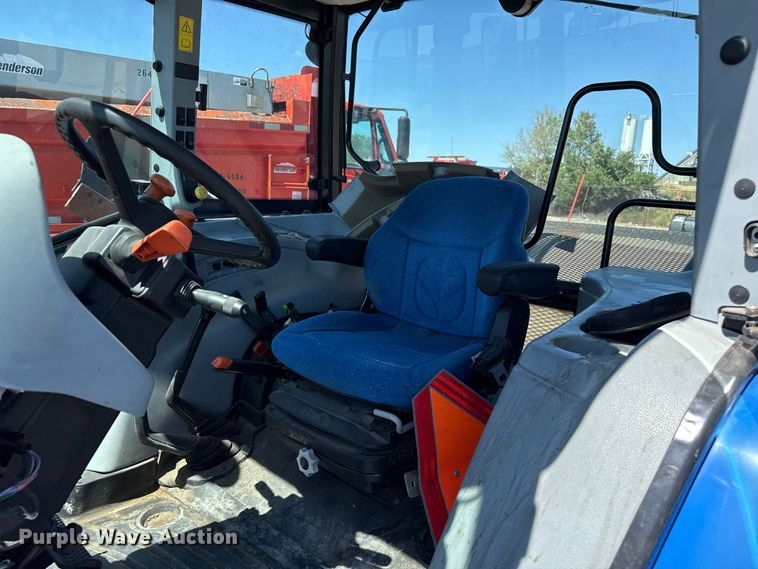 image for item EW4292 2011 New Holland T5070 4WD tractor