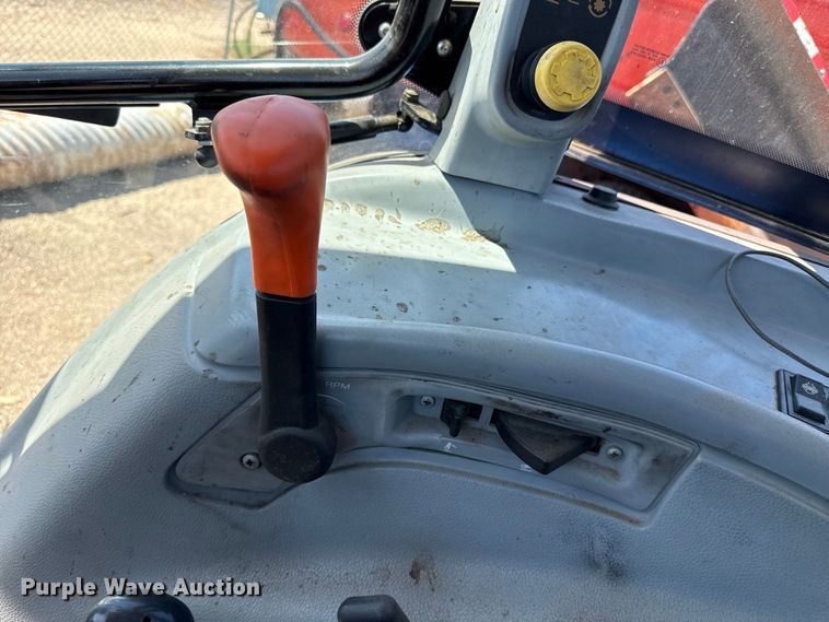 image for item EW4292 2011 New Holland T5070 4WD tractor