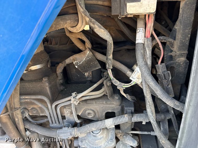 image for item EW4292 2011 New Holland T5070 4WD tractor