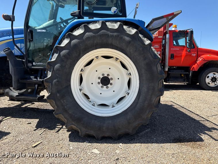 image for item EW4292 2011 New Holland T5070 4WD tractor