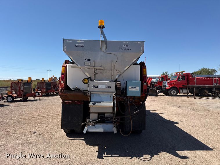 image for item EW4293 2005 International 7400 dump truck