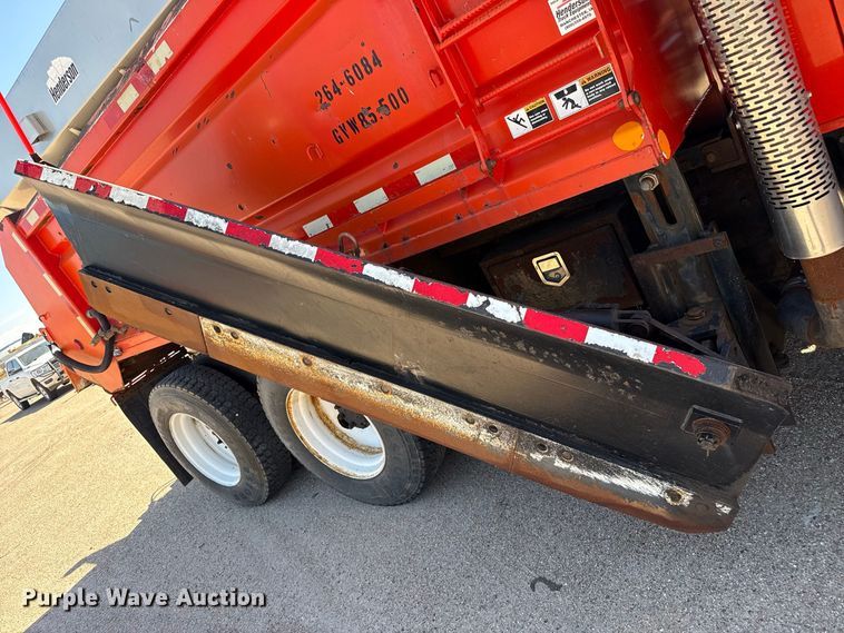 image for item EW4293 2005 International 7400 dump truck