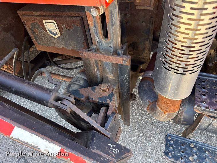 image for item EW4293 2005 International 7400 dump truck