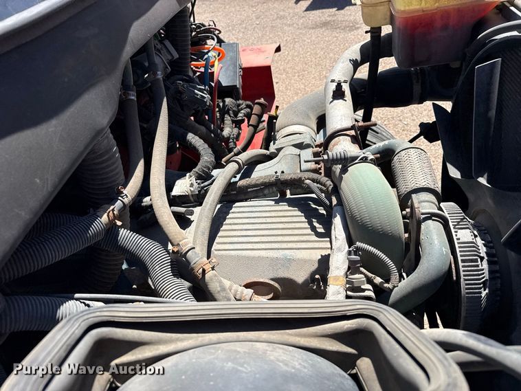 image for item EW4293 2005 International 7400 dump truck