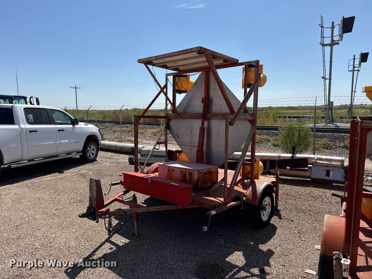 image for item EW4294 Lucas traffic signal trailer