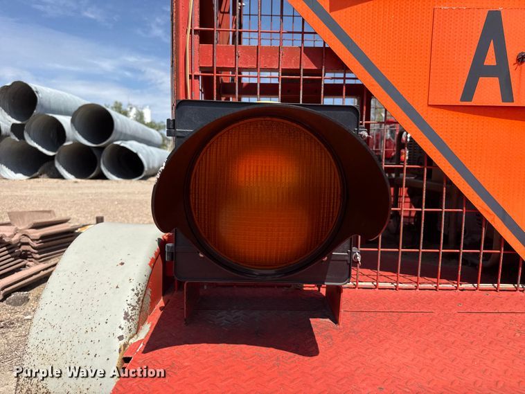 image for item EW4297 Lucas traffic signal trailer