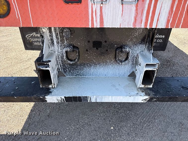 image for item EW4298 2009 International 7500 flatbed truck