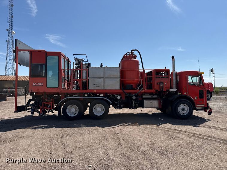 image for item EW4299 2005 Peterbilt 320 paint striper truck