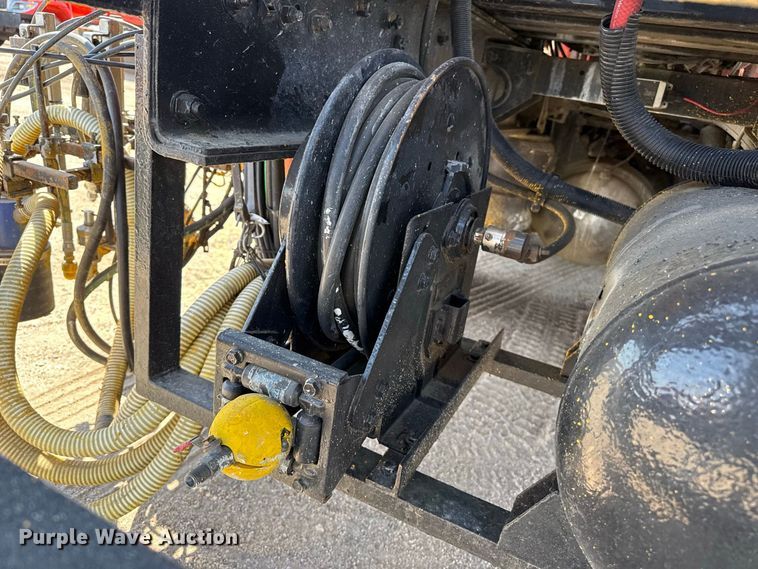 image for item EW4299 2005 Peterbilt 320 paint striper truck