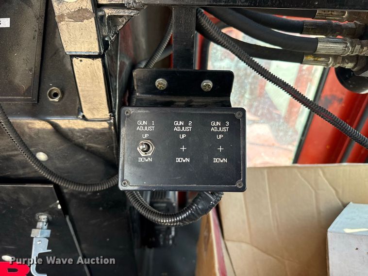 image for item EW4299 2005 Peterbilt 320 paint striper truck