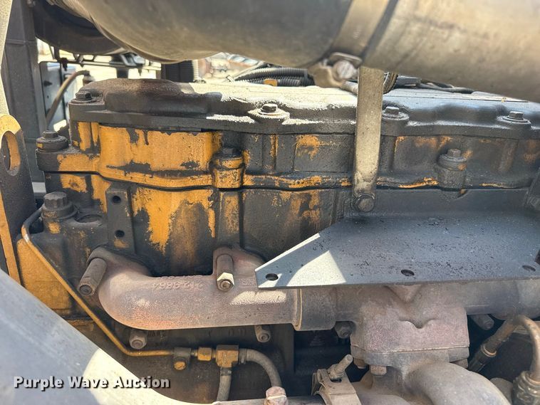 image for item EW4299 2005 Peterbilt 320 paint striper truck