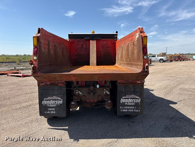 image for item EW4300 2007 International 7400 dump truck
