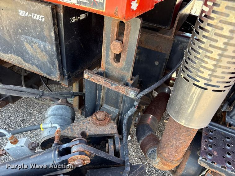 image for item EW4300 2007 International 7400 dump truck
