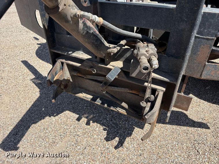 image for item EW4300 2007 International 7400 dump truck
