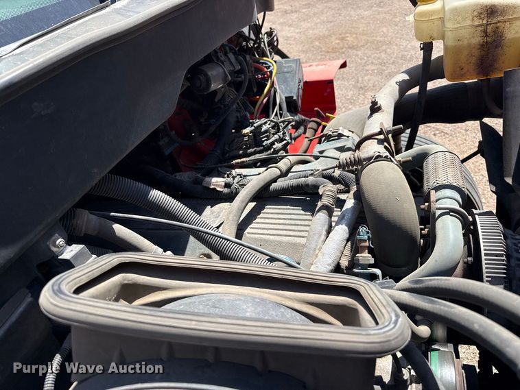image for item EW4300 2007 International 7400 dump truck