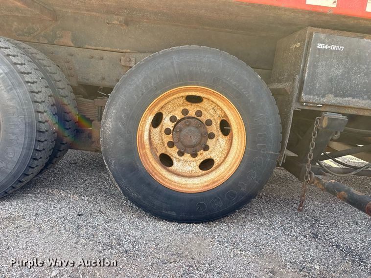 image for item EW4300 2007 International 7400 dump truck