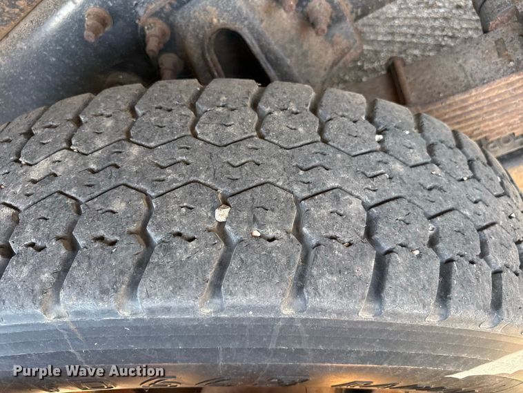 image for item EW4300 2007 International 7400 dump truck