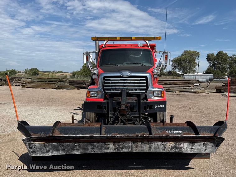 image for item EW4301 2009 Sterling L-Line dump truck