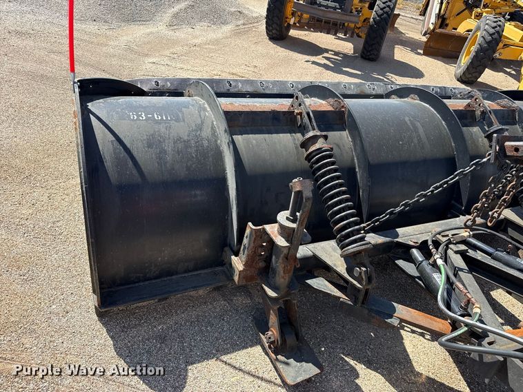 image for item EW4301 2009 Sterling L-Line dump truck