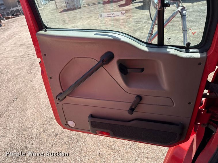 image for item EW4301 2009 Sterling L-Line dump truck