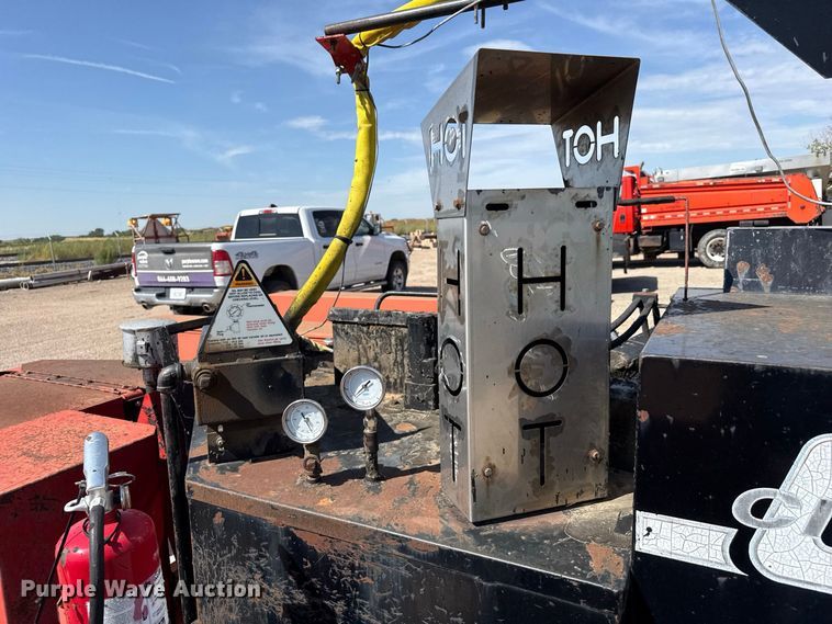 image for item EW4302 2006 Cimline 110 Magma melter applicator
